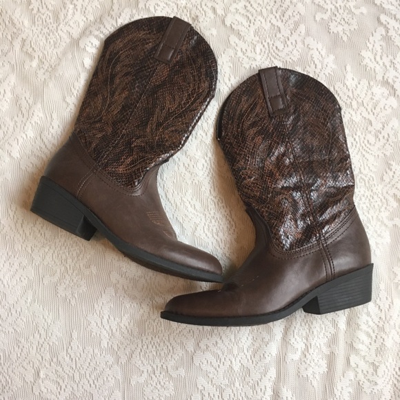 faux snakeskin cowboy boots